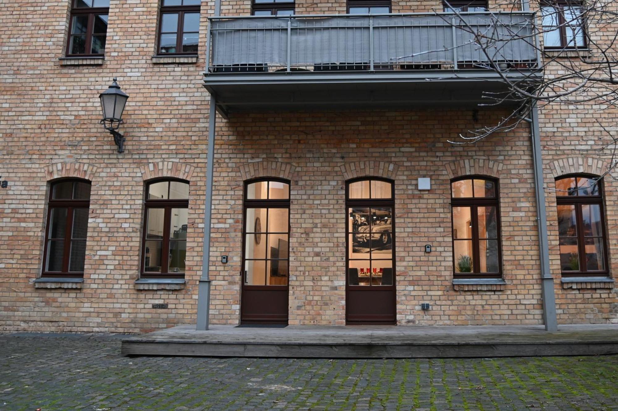 Apartment Sweethome - Luxus Pur - Grosse Kueche, Terrasse, Stellplatz, Wifi Halle (Saale)